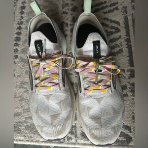 Women’s Brooks levitate. Great condition. Size 9.5